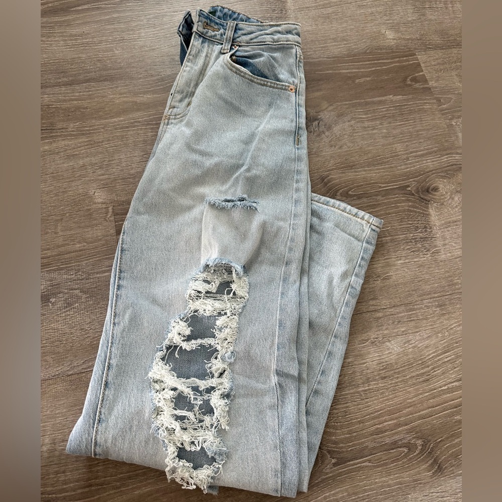Size 00/24- Wild Fable highest rise baggy jean- light distressed wash